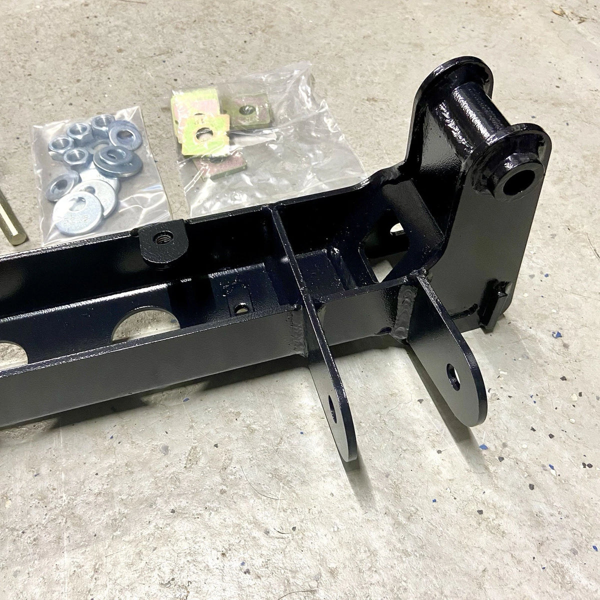 Pro Comp 6” Lift Front Drop Crossmember w/ Cam Bolts for 2004-2024 Nissan Titan