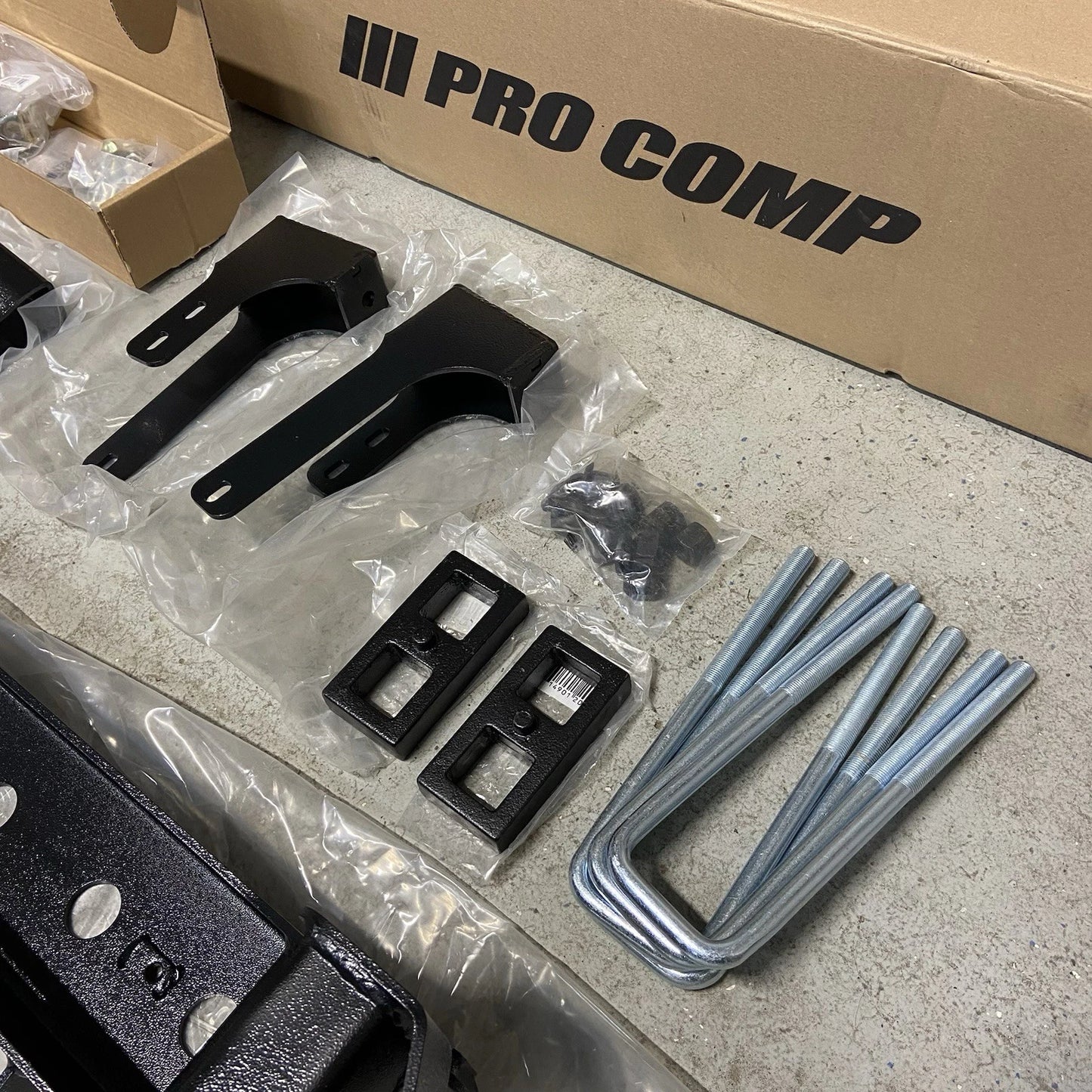 Pro Comp 57048B-3 Rear Crossmember 4” Lift Box 3 for 2007-2021 Toyota Tundra