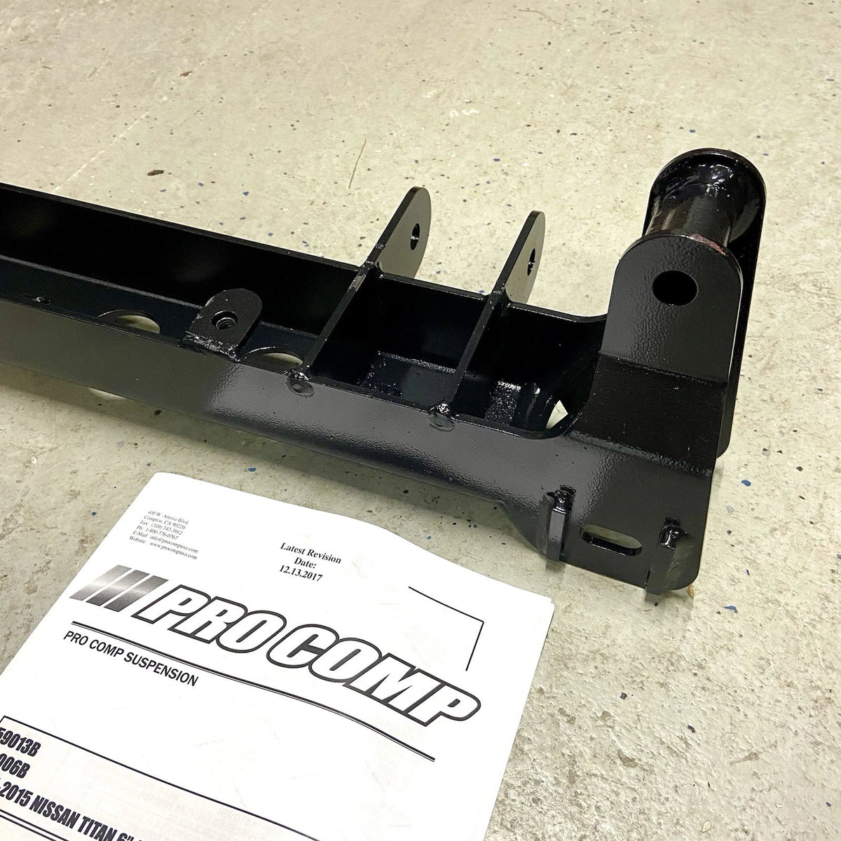 Pro Comp 6” Lift Front Drop Crossmember w/ Cam Bolts for 2004-2024 Nissan Titan