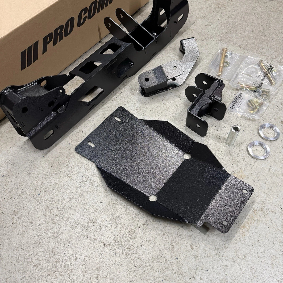 Pro Comp 6” Lift Rear Crossmember Box 51070B-1 for 2019-2025 Silverado Sierra 1500